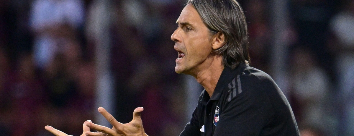 Salerno, Italy. 15th Sep, 2024. Filippo Inzaghi head coach of Pisa SC gestures during the Serie B match between US Salernitana and Pisa SC at Stadio Arechi, Salerno, Italy on September 15, 2024. Credit: Nicola Ianuale/Alamy Live News