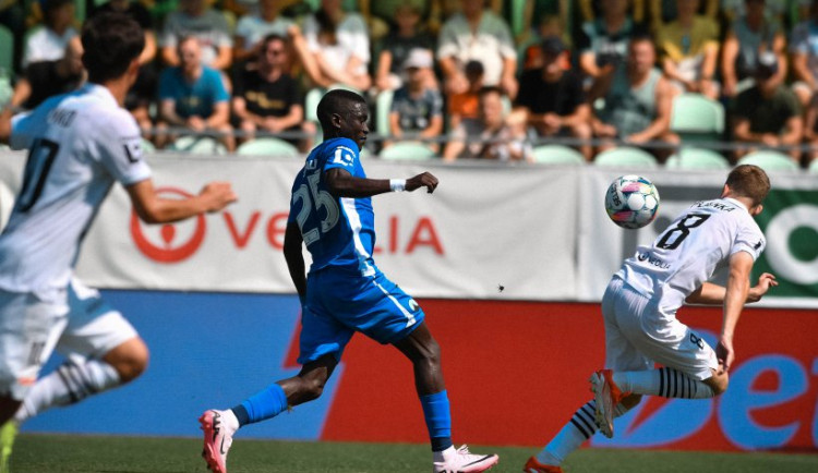 size1-17215736757037-103-slovan-liberec-pod-novym-vedenim-otocil-zapas-a-z-karvine-si-odvazi-tri-body